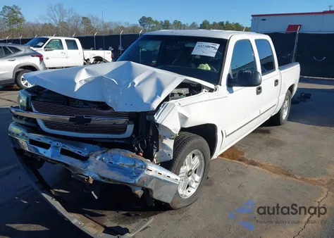 2005 Chevrolet Silverado 1500 Ls z USA, uszkodzony, nr VIN 2GCEC13T751167153
